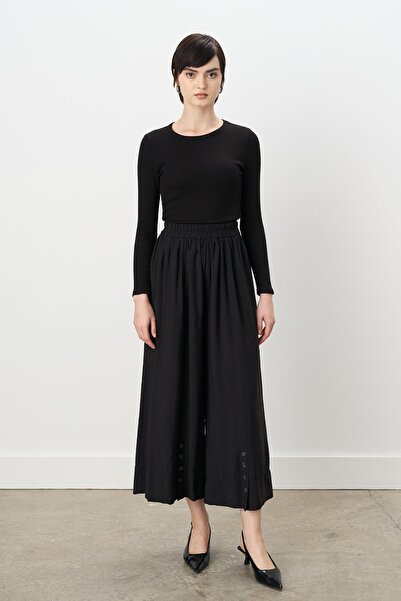 Nihan Düğme Detaylı Geniş Paça Modal Pantolon Siyah