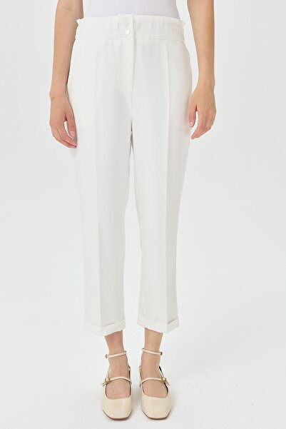 Nihan Beli Lastikli Ütü İzli Havuç Pantolon Ekru