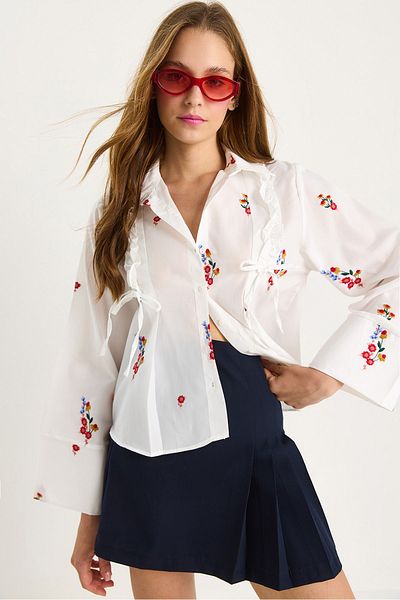 Bianco Lucci Women's Floral Embroidered Wide Cuff Gathered and Bow Detailed Poplin Shirt 60283469