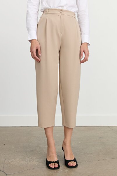 Nihan Önü Pili Detaylı Havuç Poly. Viskon Pantolon Taş