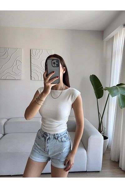 Zoom Butik Side Elastic Boat Neck Crop - White