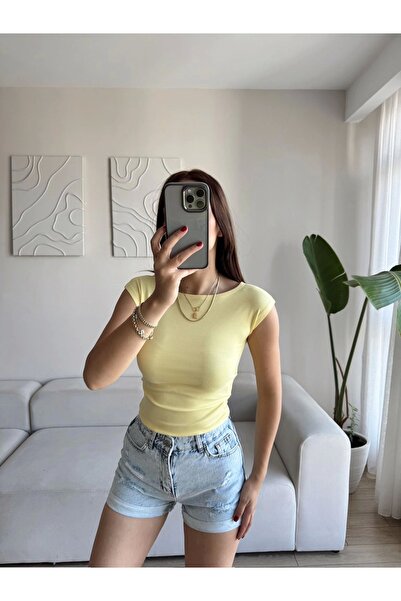 Zoom Butik Yan Lastik Kayık Yaka Crop - SARI