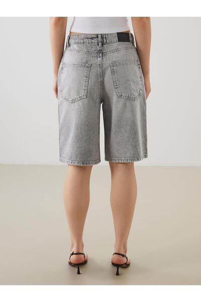 LC Waikiki Bermuda Fit Women's Jean Shorts (S5)