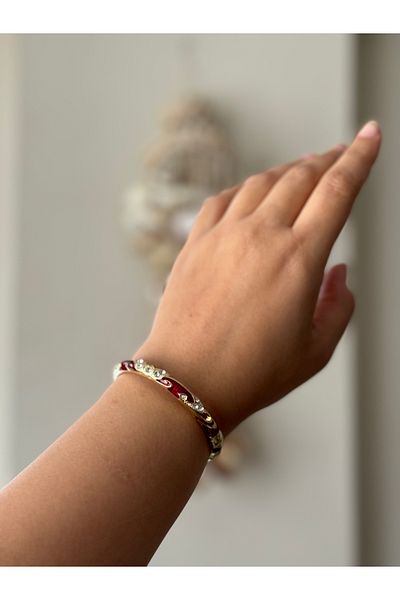 Beloria Red Steel Bracelet with Enamel Motif