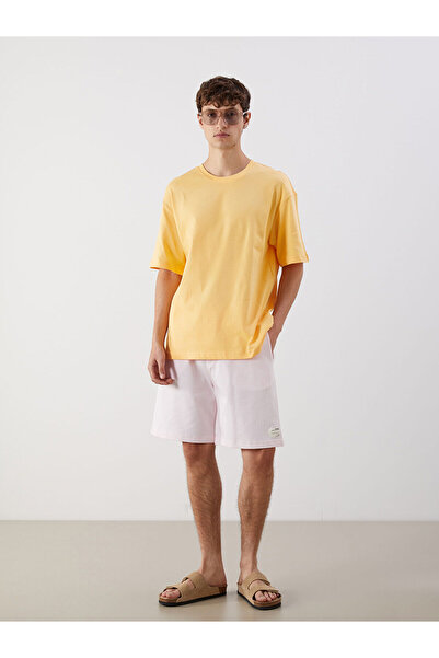 LC Waikiki Pantaloni scurți pentru bărbați, imprimați cu model standard, Özma...