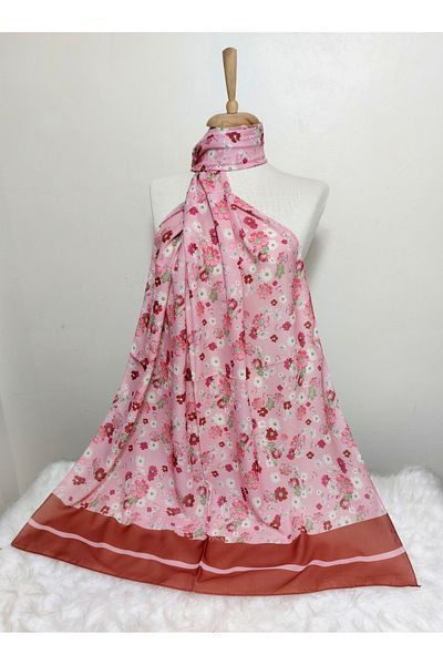 REMOMODA Patterned Chiffon Shawl Floral Model