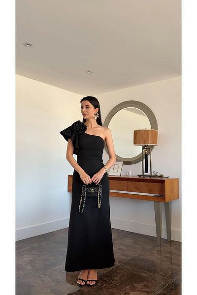 HAZELANNA Black Dress with Brooch
