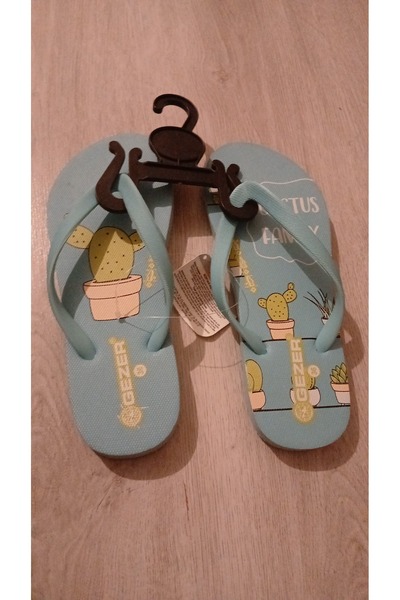 Esma Nur Akboğa Gezer Flip Flops