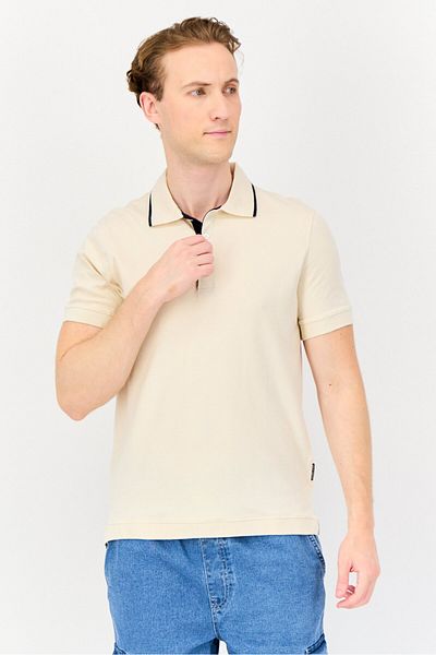 Vince Camuto Men Regular Fit Solid Short Sleeves Polo Shirt, Beige