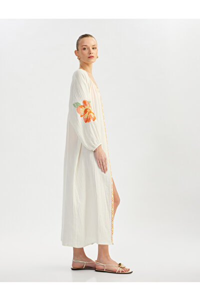 Koton Βαμβακερό φλοράλ κέντημα με λεπτομέρεια στρογγυλή λαιμόκοψη μακριά μπαλ...