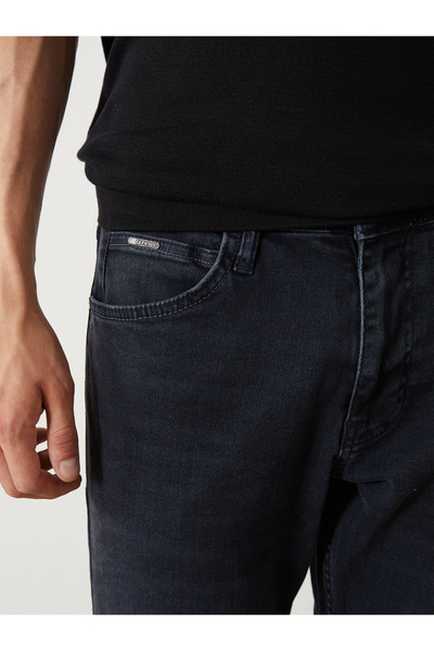 LC Waikiki 750 Slim Fit Erkek Jean Pantolon