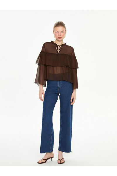 LC Waikiki Tie Collar Ruffle Detailed Blouse