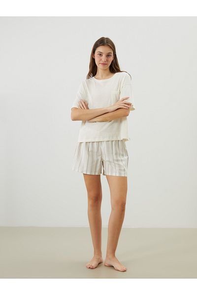 LC Waikiki Gestreiftes Damen-Pyjama-Set mit Shorts und Rundhalsausschnitt