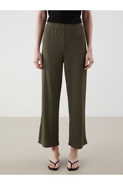 LC Waikiki Elastic Waist Textured Women's Trousers