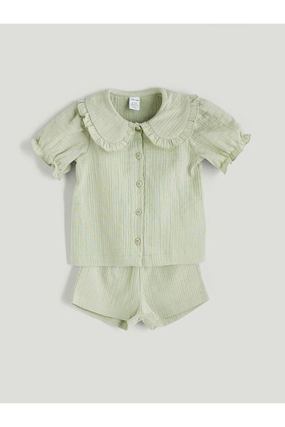 LC Waikiki Baby Collar Baby Girl Shirt and Shorts 2-Piece