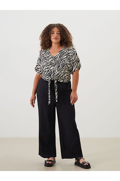 LC Waikiki Black V-Neck Zebra Patterned Blouse