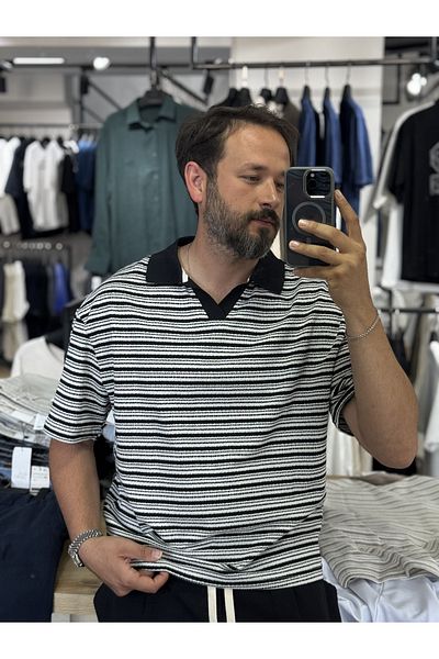 BYBASICMAN Black Striped V-Neck T-Shirt Yp-5077