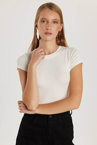 Tudors Γυναικείο μπλουζάκι με κανονική εφαρμογή Classic Cut Crew Neck Viscose Fabric Ultra Soft Λευκό T-shirt