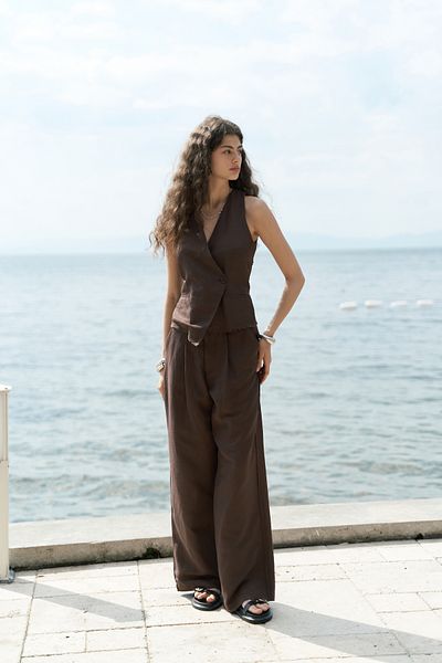 BOHEMAİ Nagmetah Back Windowed Brown Vest Trousers Set