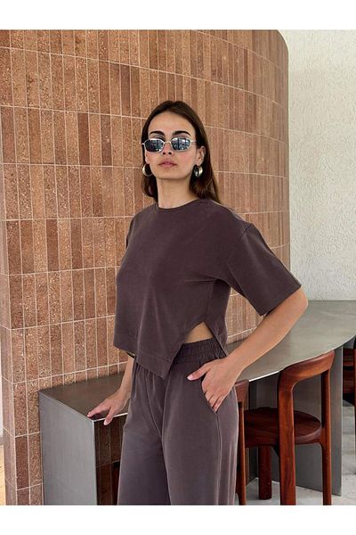 Coral Asymmetric Slit T-Shirt Trousers Set Brown