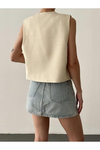 Coral Embroidered Vest Natural