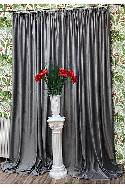 Liz Line Set doua draperii catifea, cu rejansa, diverse marimi si culori, din gama "Velvet" by Liz Line