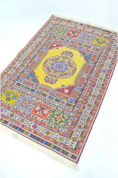 Handmade Hand Woven Yellow Color Persian Sumac Rug 100X150 cm (1.5 m²)