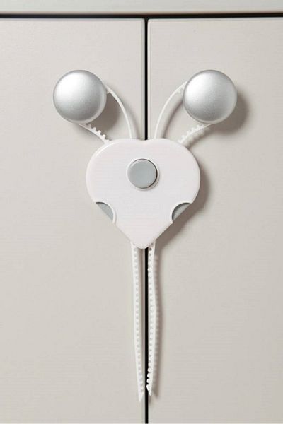 Dreambaby 2-Piece Multi-Touch Release Cabinet Flexi Lock Set for Child Safety White