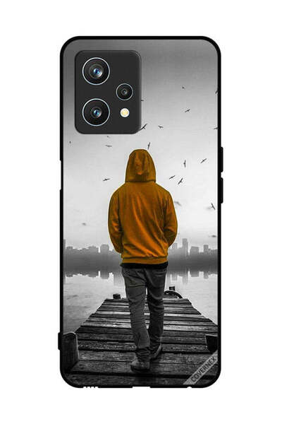 Covernex غطاء حماية لهاتف Realme 9 Pro - فتى حزين يمشي