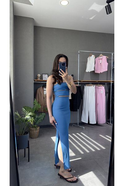 YOUR NAME Low-Cut Detailed Slit Body-Hugging Dress