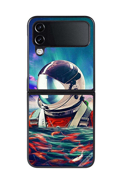 Covernex غطاء حماية لهاتف سامسونج جالاكسي زد فليب 4 - رائد فضاء في بحر الأسماك