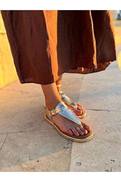 BABLACK صندل فليب فلوب نسائي من نانسي باللون الذهبي