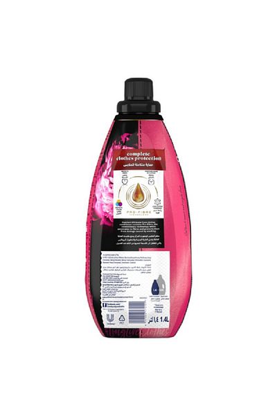 Comfort Ultimate Care Long Lasting Charm Scent Fabric Softener