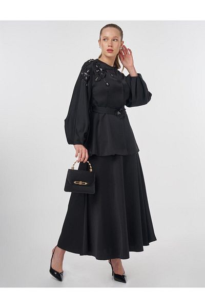 Kayra Embroidered Skirt Jacket Set
