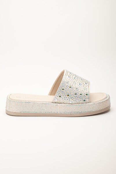 Dilimler Ayakkabı Γυναικείες παντόφλες με τακούνι μπεζ με χοντρή μονή ζώνη με πέτρινη αγκράφα με περιτύλιγμα σόλας