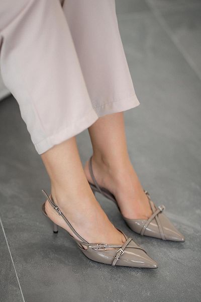 Parponi Bran Buckle Women's Heeled Patent Leather Shoes Mink