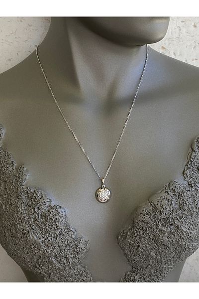 Lucios Golden Craftsmanship Star Detail Stone Necklace (45 cm)