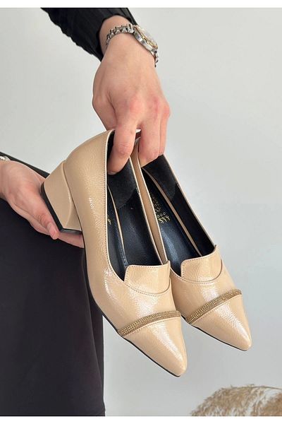 KAZAX Liina Beige Patent Leather Heeled Shoes