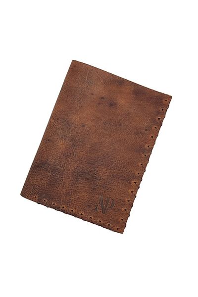 Natty Pell Portofel barbatesc, Natty Pell, piele naturala maro, cusatura in X, slim, 12x9cm