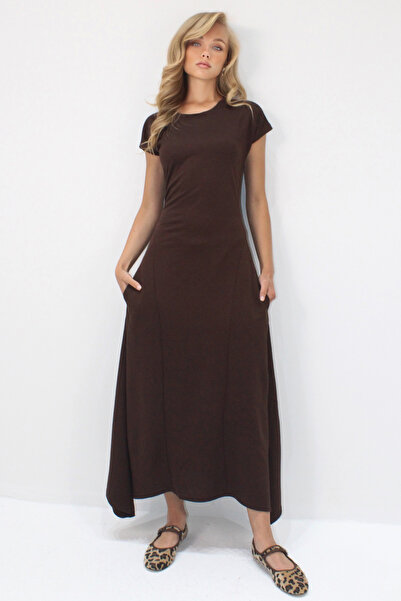 Trend Alaçatı Stili Dámské hnědé šaty s dvojitým výstřihem a dvojitou kapsou s detailním prošíváním Modalové látkové šaty bez rukávů ALC-X14213