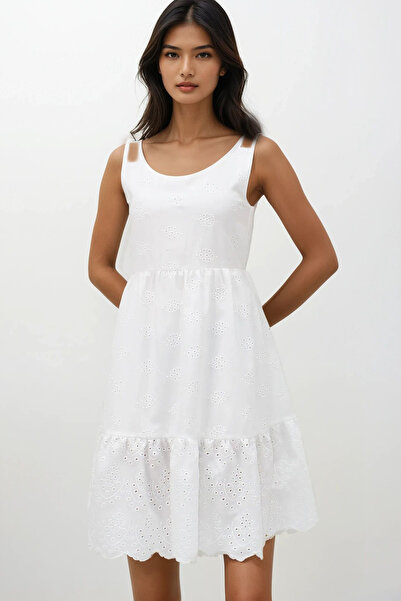 Trend Alaçatı Stili Γυναικείο φόρεμα με κέντημα με λευκό λουράκι με επένδυση με φούστα ALC-X14186