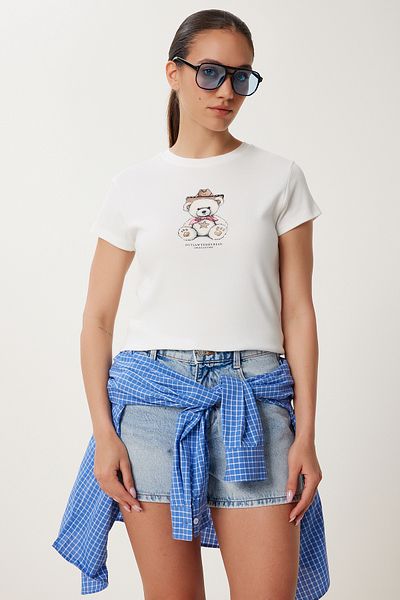 Happiness İstanbul Women's Ecru Teddy Bear Printed Cotton Knitted T-Shirt Ub00404