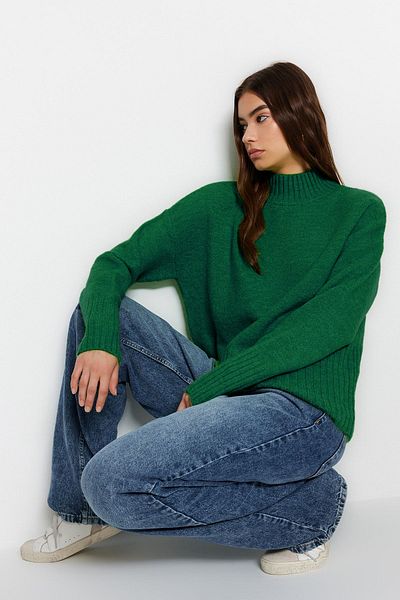 Trendyol Collection Zöld, széles szabású, puha textúrájú alap kötöttáru pulóver TWOAW23KZ00490
