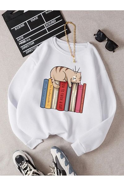 Machetta Sleeping Cat on Book Printed Crew Neck Oversize Unisex Sweatshirt - Thick with 3 Thread Ridding