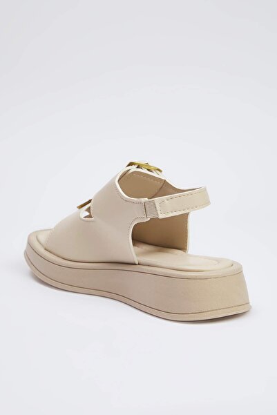 TRENDYOL SHOES Béžové dámske hrubé hnedé sandále s dvojitou prackou TAKAW25SD00000