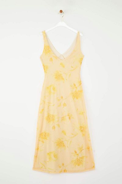 Trendyol Collection Light Yellow Fitted/Slim Fit Abstract Bow Maxi Tulle Stretchy Knitted Dress Twoss25El00361