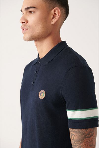 Avva Ανδρικό μπλουζάκι με ριγέ μανίκι Navy Blue Λεπτομερές πλεκτό μπλουζάκι με στάμπα θάλασσας A31y5026
