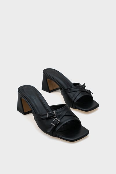 Capone Outfitters Women's Belt Detailed Thick Heeled Black Slippers