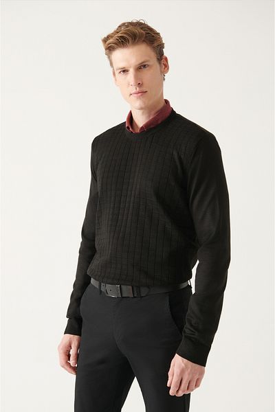 Avva Men's Black Crew Neck Textured Front Knitwear Sweater A22Y5072