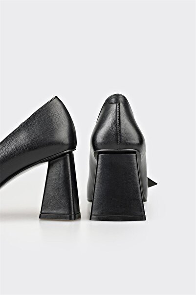 Elle Shoes Siyah Deri Kadın Topuklu Ayakkabı